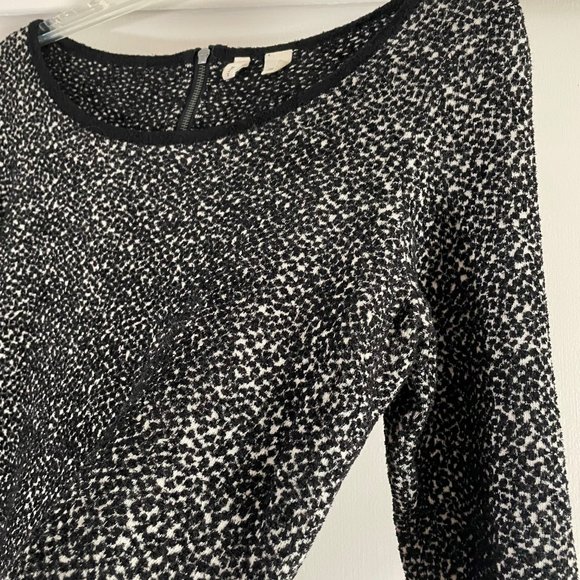 Anthropologie Moth Lana Black/White Textured Chenille Scoop Pullover Sweater M - Picture 11 of 13